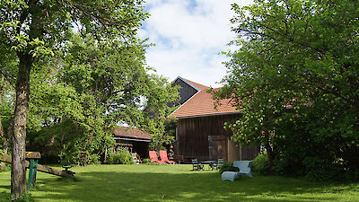 gemütlicher Garten mit Liegeplätze